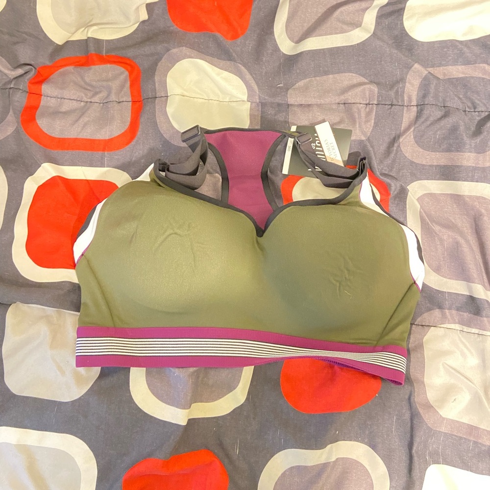 Victoria Secret Sports Bra 36D